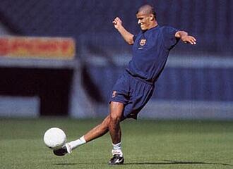 اضغط على الصورة لعرض أكبر.&nbsp;

الإسم:	rivaldo_Ba10[1].jpg&nbsp;
مشاهدات:	1&nbsp;
الحجم:	17.9 كيلوبايت&nbsp;
الهوية:	10793532