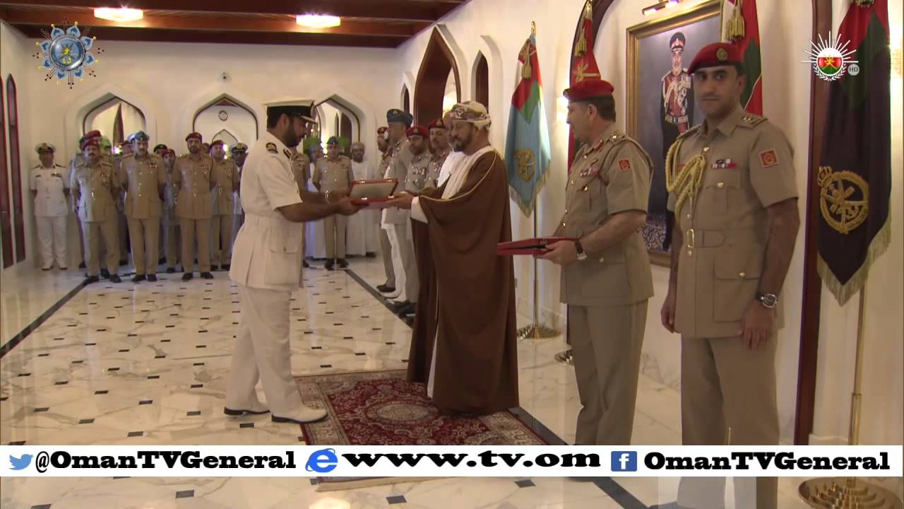 جلالة السلطان المعظم ينعم بعدد من الأوسمة العسكرية على بعض القادة وكبار الضباط في الأجهزة العسكرية