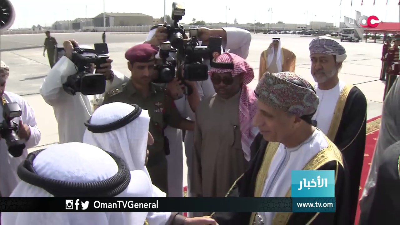 صاحب السمو الشيخ صباح الأحمد الجابر الصباح أمير دولة #الكويت يغادر السلطنة