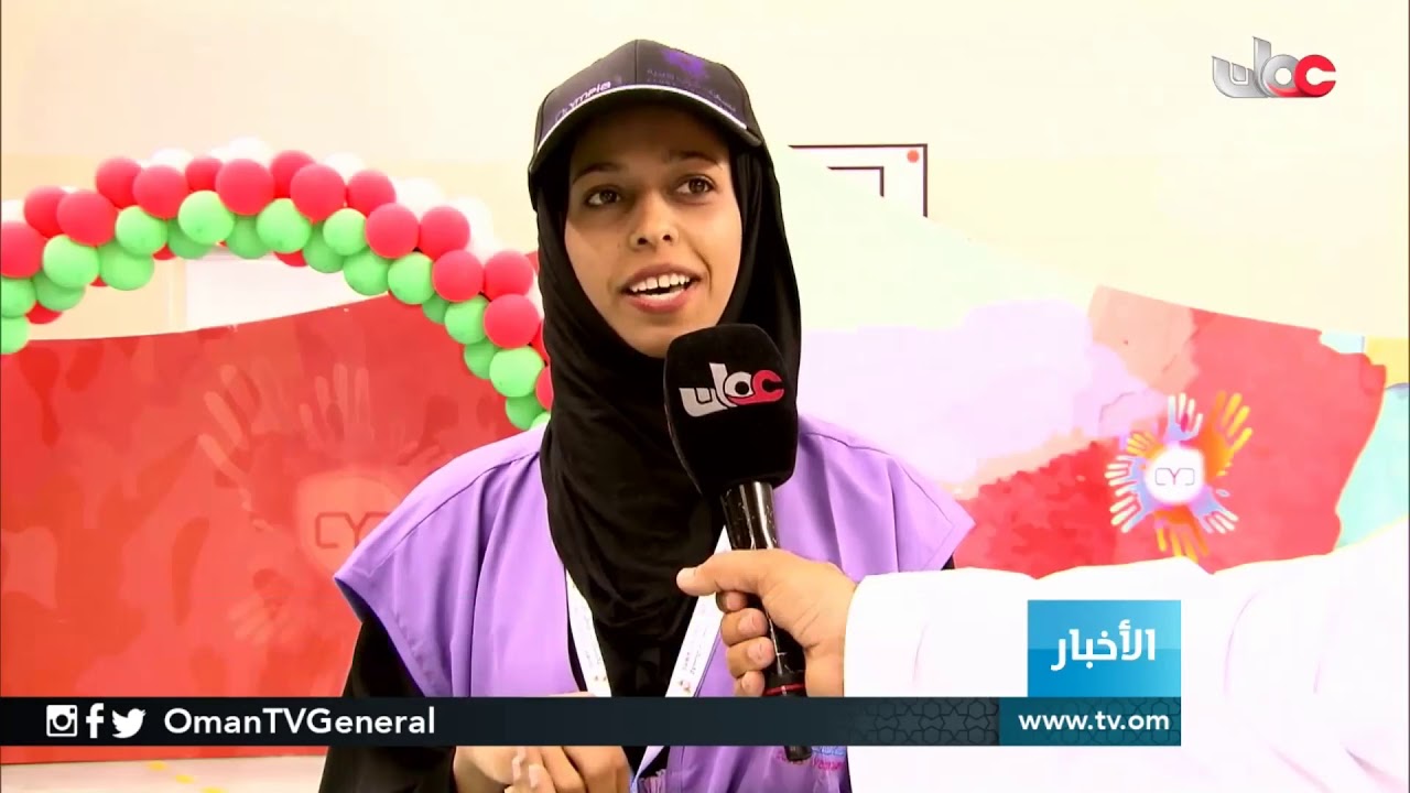 برامج وأنشطة مختلفة بمعسكر فتيات الأندية بالمجمع الرياضي بنزوى