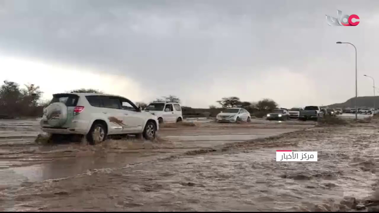 مشاهد من جريان الأودية بولاية عبري