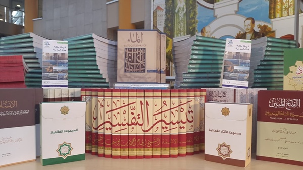 رفد مكتبتين ببيلاروسيا بإصدارات عمانية