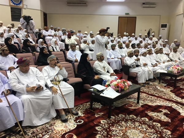 لقاء تعريفي بجائزة الرؤية لمبادرات الشباب في نسختها السابعة بولاية عبري