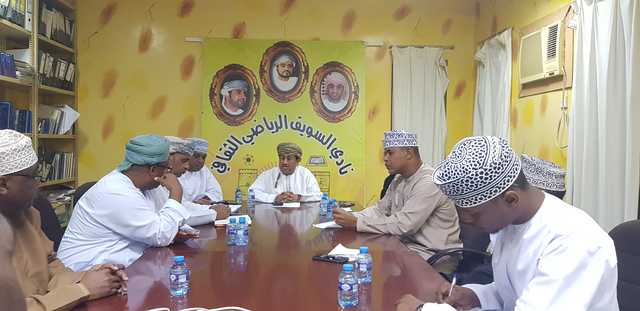 عشائر الباطنة تضع مواضيع على طاولة النقاش