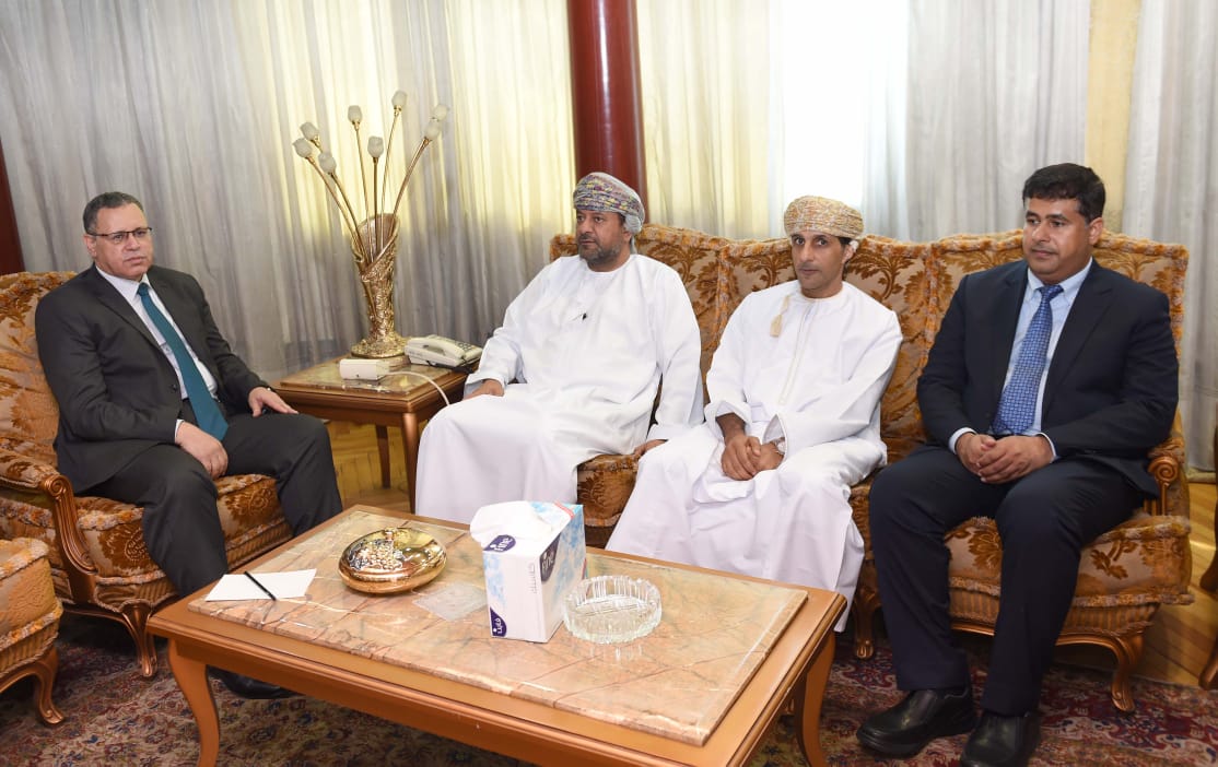رئيس جمعية الصحفيين العمانية  يبحث آفاق تدريب الصحفيين في مؤسسة التحرير المصرية