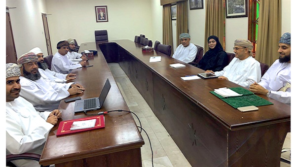 اجتماع لجنة الشؤون البلدية بولاية العامرات