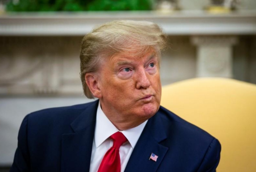 ترامب يجتمع مع الرئيس التنفيذي لفيسبوك في المكتب البيضاوي