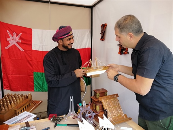 السلطنة تشارك في مهرجان باكو الدولي للحرف اليدوية بأذربيجان