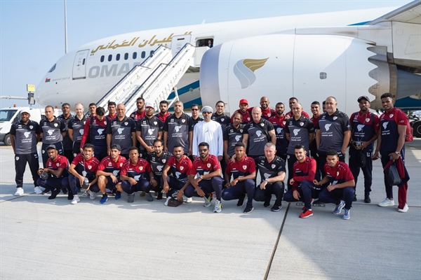 المنتخب الوطني الأول لكرة القدم يصل الدوحة