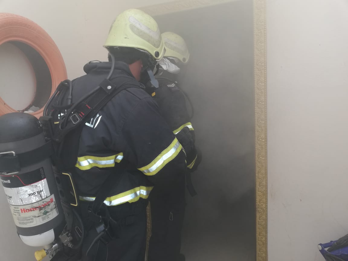 ثلاث إصابات جراء حريق منزل بمحافظة الظاهرة