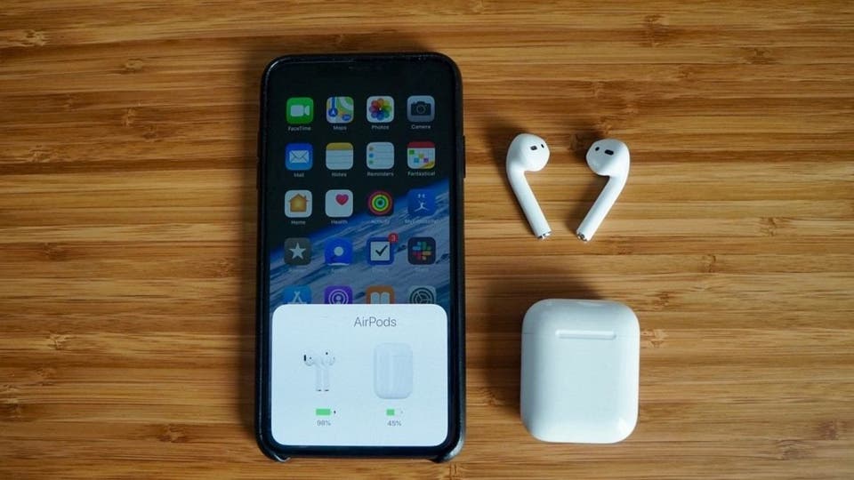 4 طرق للتحقق من نسبة شحن سماعات AirPods على هواتف آيفون