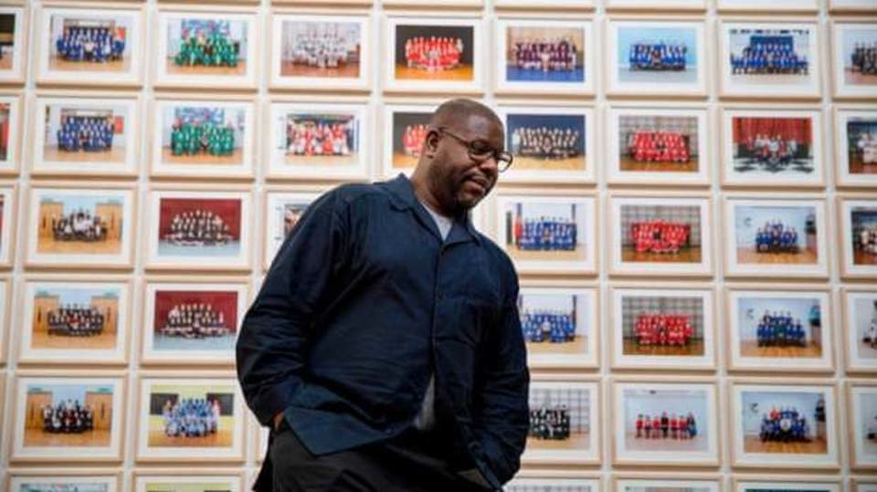 “بورتريه” ضخم لندن مع 76 ألف ابتسامة طفل