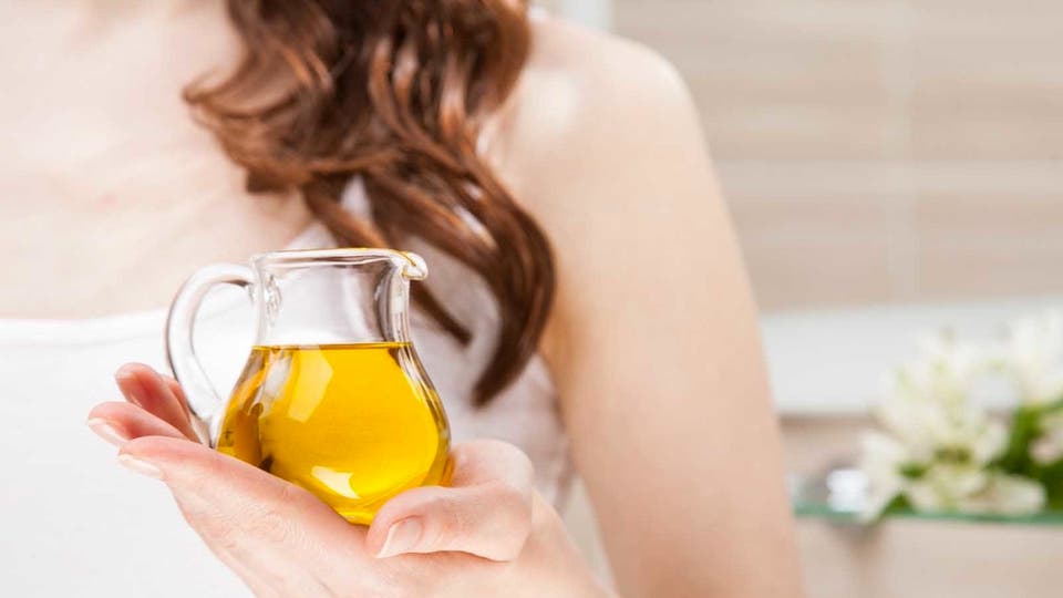فوائد لا تنتهي لجمالك من زيت الزيتون.. تعرفي عليها!