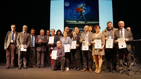 السلطنة تحصد الميدالية الفضية في بينالي الفياب للصور الملونة المطبوعة في أندروا