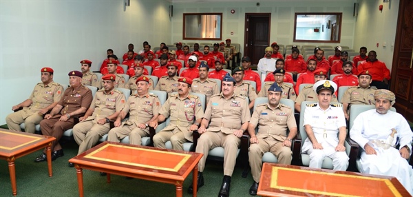 رئيس أركان قوات السلطان المسلحة يكرم المنتخبات العسكرية المشاركة في دورة الألعاب العسكرية بالصين