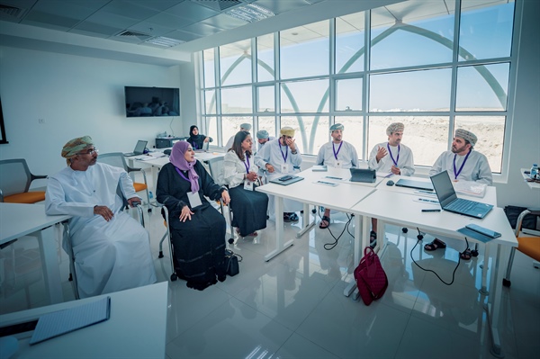 مختبر التعليم ينهي حلقاته النقاشية