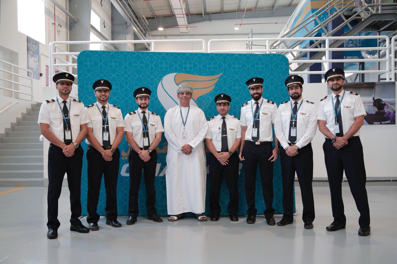 استراتيجية طموحة تستهدف زيادة عدد الطيارين العمانيين بالطيران العماني