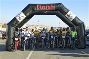 سباق جبلي أول للدراجات الهوائية بولاية عبري