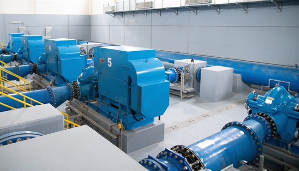 ديم تبدأ في تنفيذ أعمال ربط عدد من المشاريع الاستراتيجية بمحافظتي مسقط والداخلية