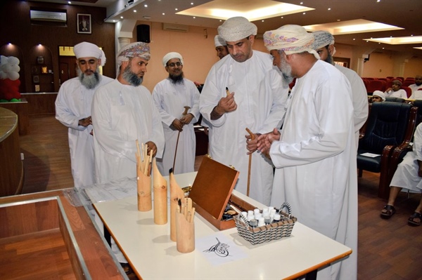 دورة إنمائية في جماليات الخط العربي بمحافظة الظاهرة