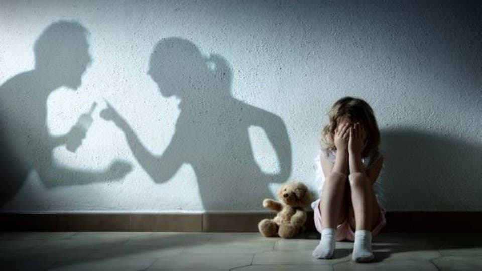 هل تعلم.. تعنيف الأمهات يخفض ذكاء أطفالهن ﻿