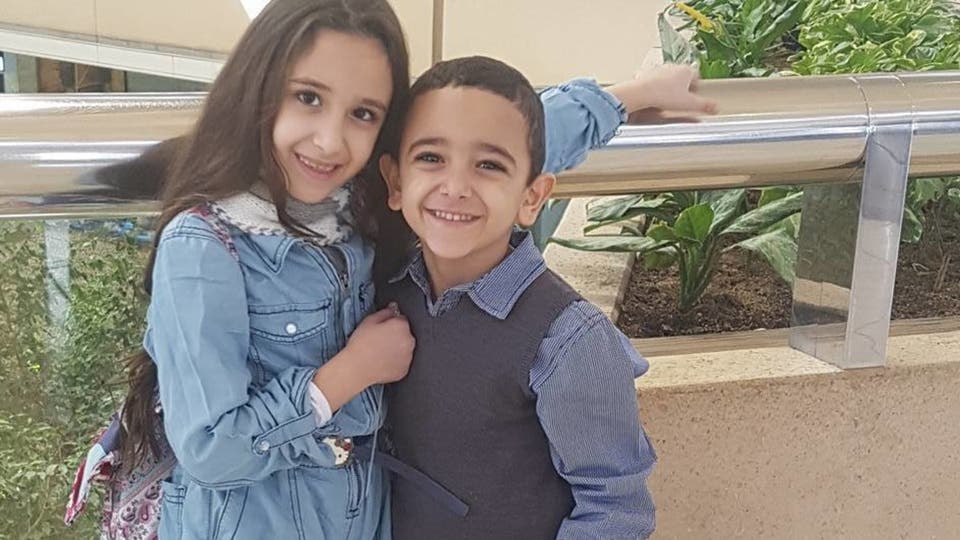 بسبب شاحن جوال.. مصرع حفيدي وزير مصري أسبق خنقاً 1 بسبب شاحن جوال.. مصرع حفيدي وزير مصري أسبق خنقاً 
