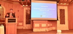 الهيئة الوطنية للمساحة تنظم ندوة التعاون مع شركة ازري العالمية