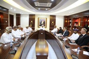 رئيس اللجنة الأولمبية يلتقي بلجنتي رفع الأثقال والكاراتيه