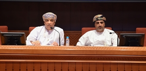 وكيل وزارة الإعلام يلقي محاضرة تعريفية في مجلس الشورى