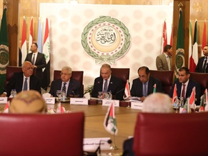 بدءُ اجتماع طارئ لوزراء الخارجية العرب لبحث “صفقة القرن” بمشاركة السلطنة
