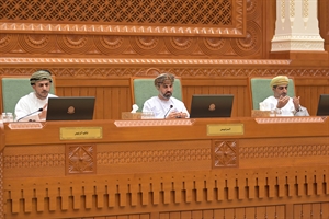 الجلسة الخاصة بتأبين السلطان الراحل في مجلس الشورى