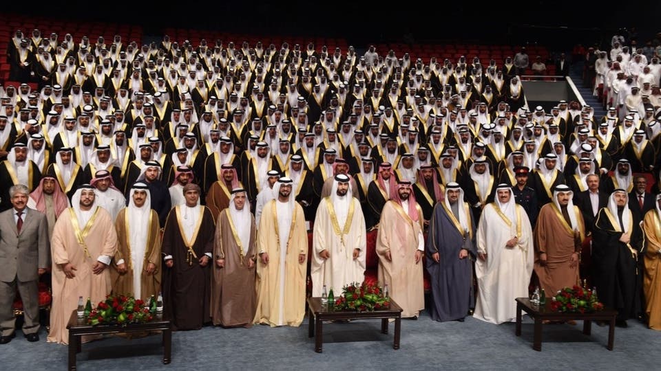 خليفة الإنسانية تنظم زفافا لـ 1200 عريس وعروسة بالبحرين