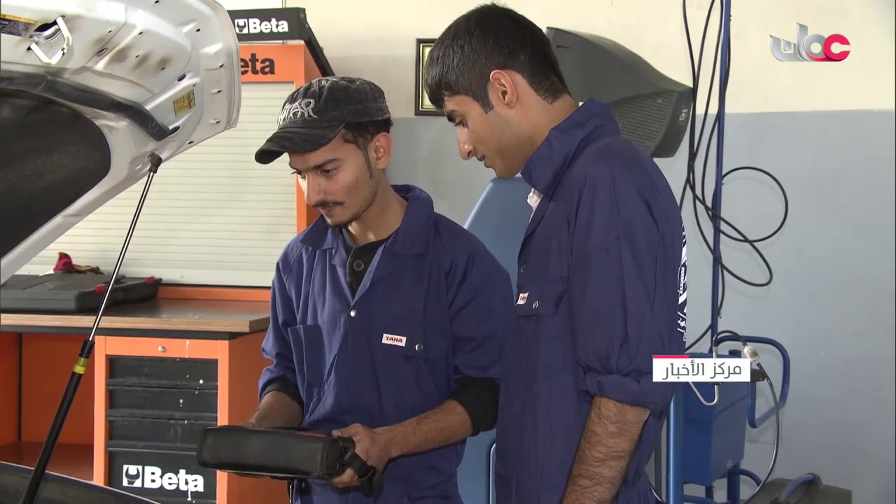 اللجنة العليا المكلفة بالتعامل مع وباء كورونا تقر بحزمة من التسهيلات لدعم القطاع الخاص والقوى..ة..