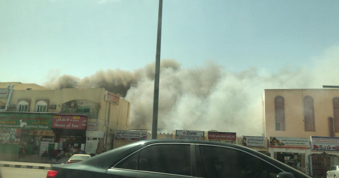 حريق بمخازن مركز تسوق في لوى