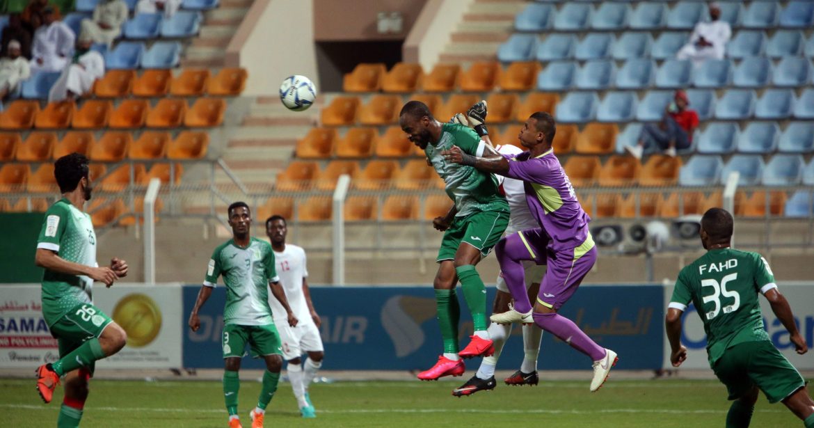 كورونا يؤجل تعاقدات اللاعبين مع الأندية !