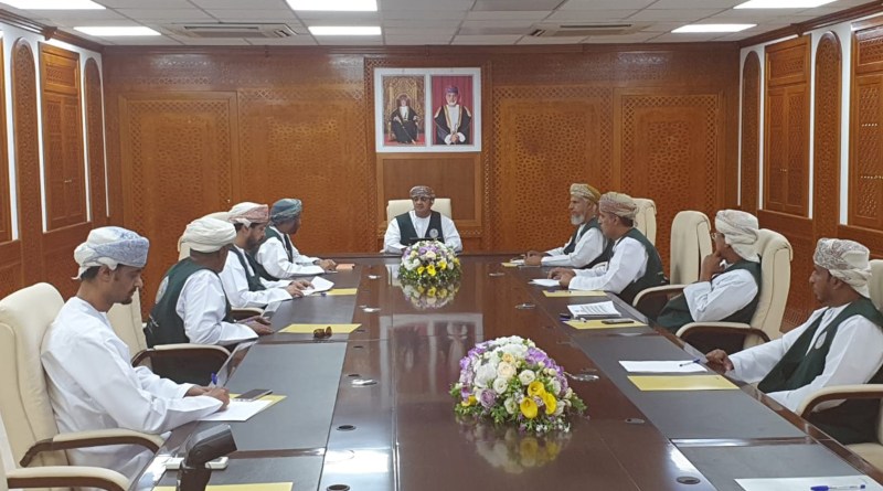 متابعة أعمال حملة الإصحاح البيئي في ظفار