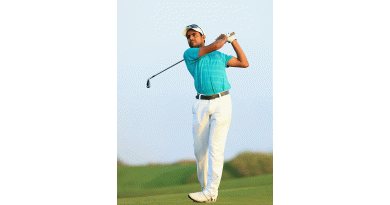 عزان الرمحي: أستفيد من محترفي الجولف “افتراضيا” خلال هذه الفترة