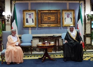 رسالة من جلالة السلطان المعظم – حفظه اللّه ورعاه – إلى أخيه سمو أمير دولة الكويت