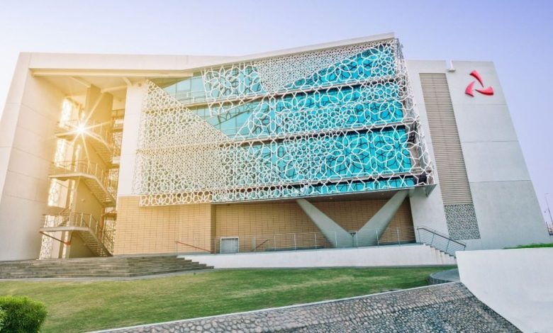 تعزيزاً لدوره الريادي في خدمة المجتمع…   بنك مسقط يساهم في الإفراج عن 166 حالة انسانية ضمن مشروع “فك كربة”