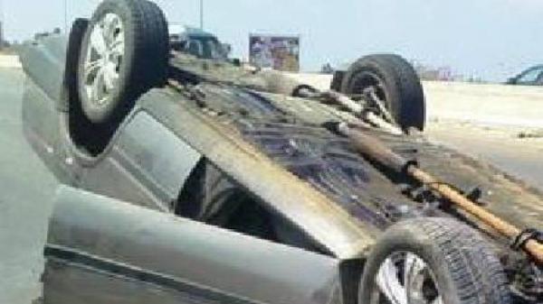 وفاة 4 أشخاص نتيجة وقوع حادث تصادم بين مركبتين على طريق ثمريت