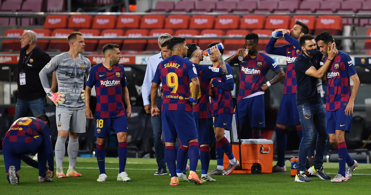 التصفية الكبرى.. نصف فريق برشلونة معروض للبيع