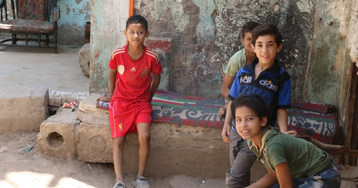 انتحار الآباء وقتل الأبناء بمصر.. أزمات اقتصادية وضغوط نفسية