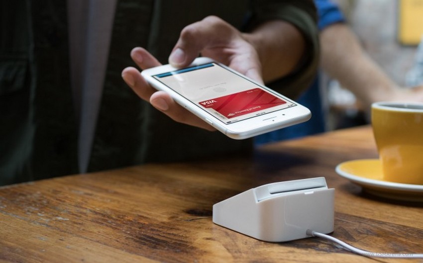 آبل ترغب في تحويل هواتف iPhone الخاصة بنا إلى محطات للدفع