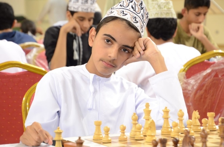 البوسعيدي يتوج بلقب بطولة عُمان لفردي ناشئي الشطرنج