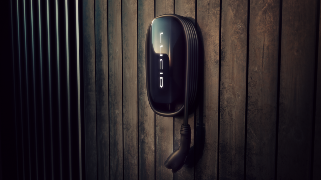 لوسيد آير أسرع سيارة كهربائية شحنًا في العالم بمنظومة يزيد جهدها عن 900 فولت 