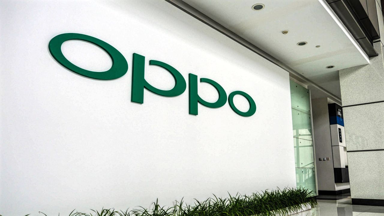 Oppo تُسجل براءة إختراع لهاتف قابل للسحب يضم شاشة قابلة للتمدد