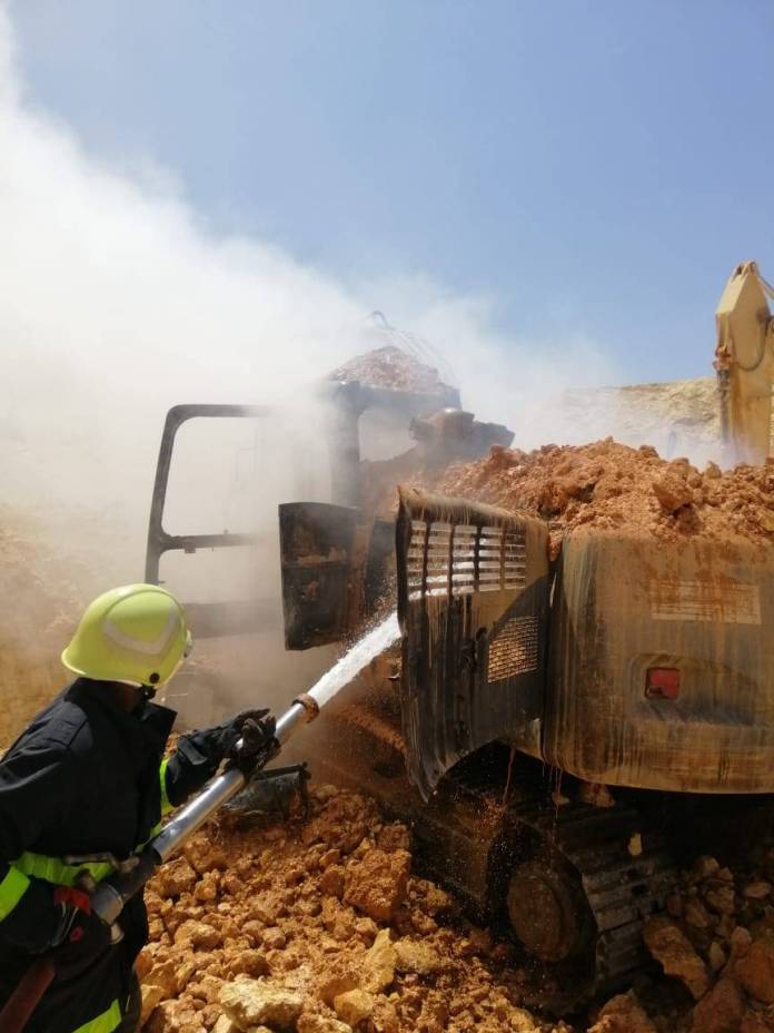 إخماد حريق في الرسيل الصناعية دون تسجيل إصابات