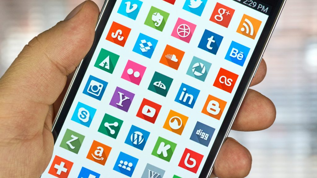 18 تطبيق و 24 لعبة أندرويد متاحة مجّانًا ولفترة محدودة