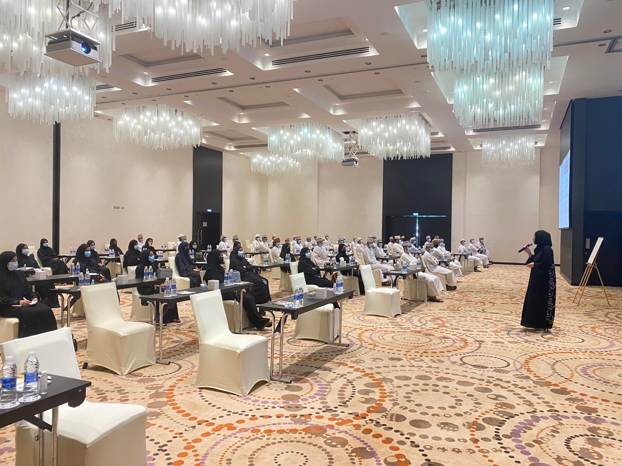 تدشين برنامج “خبرات” لتعزيز المهارات الوظيفية والبدء بتنفيذ الورشة التدريبية الاولى بمحافظة شمال الباطنة