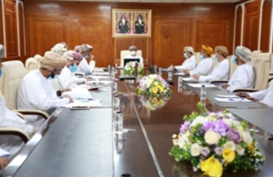 اجتماع الفريق الوطني لإعداد تصور حول تصريف مياه الأمطار في محافظة ظفار